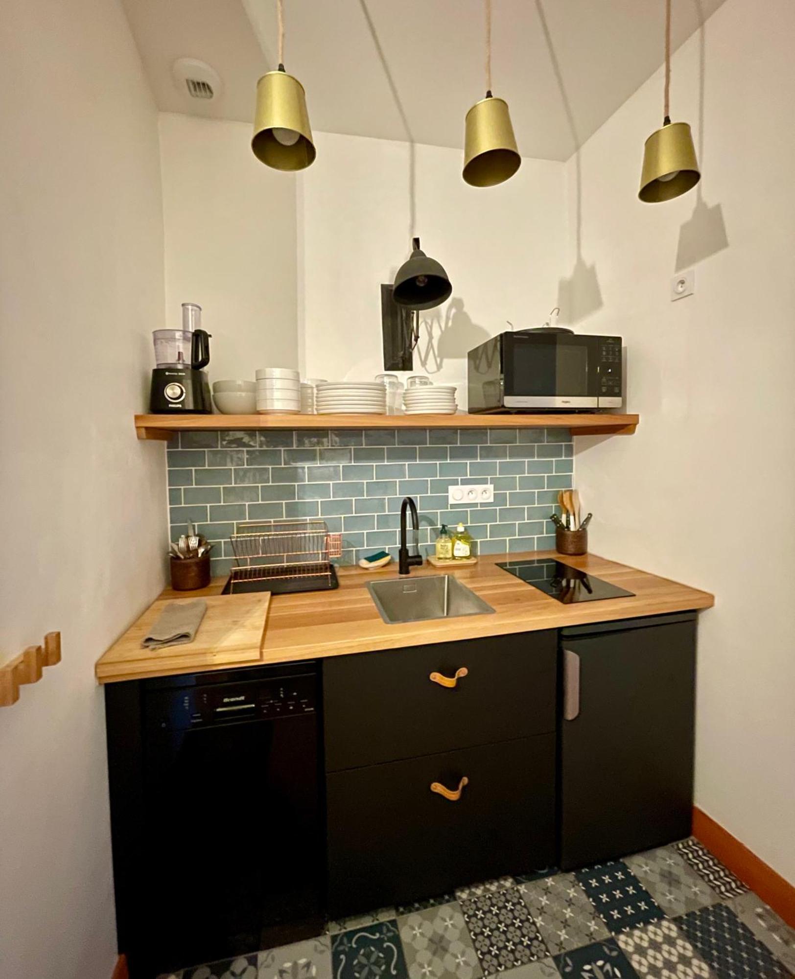 La bohème place aux herbes Uzès Esterno foto